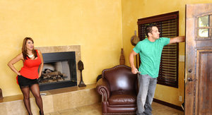 18 year old girl Arwen Gold loses her virginity after her car breaks down